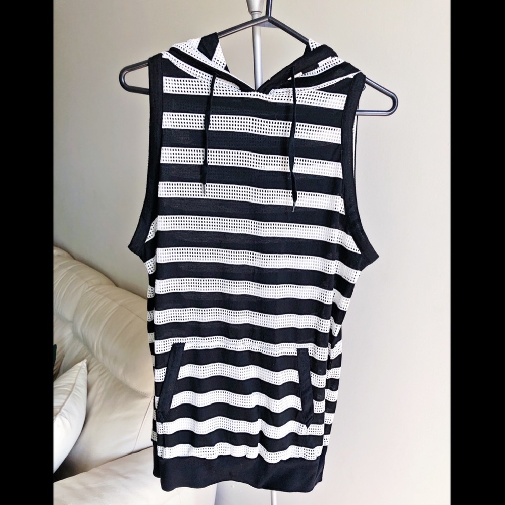 LB-03 Black White Striped Sleeveless Hooded Tank